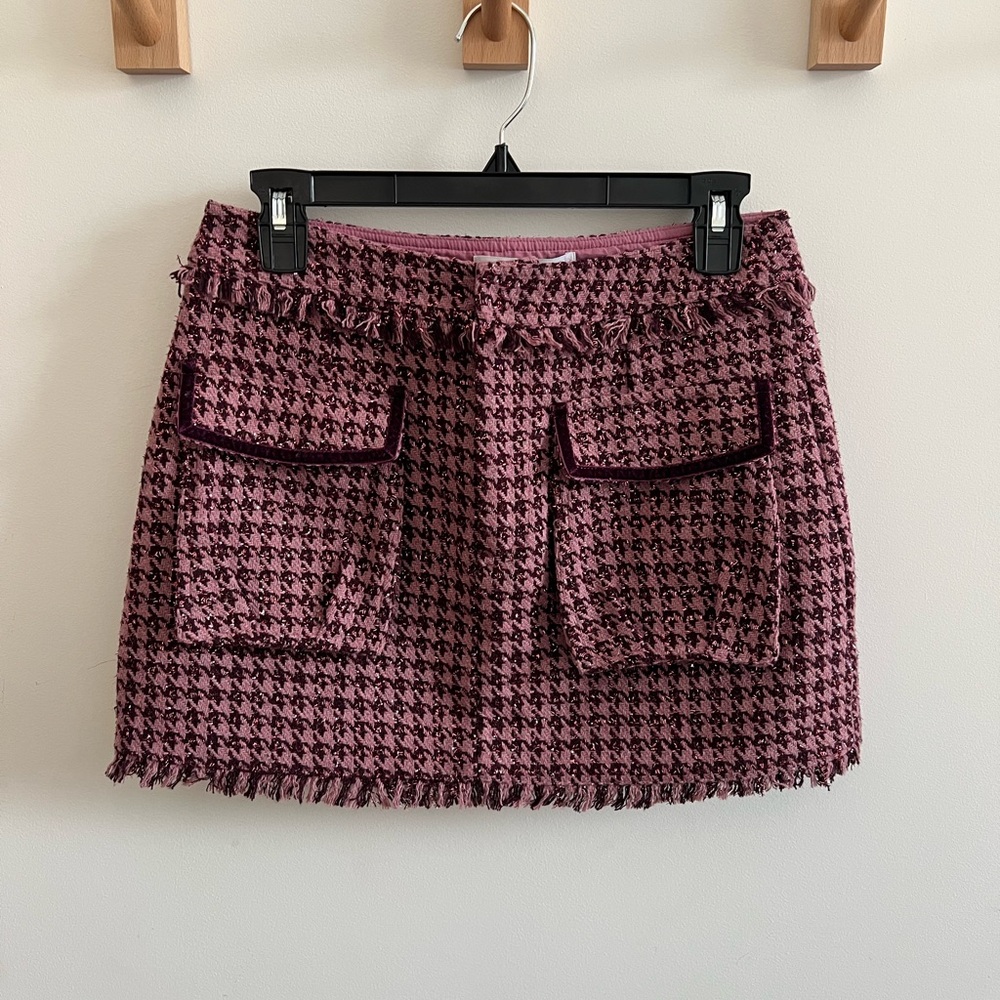 Elegant Pink Tweed Mini Skirt